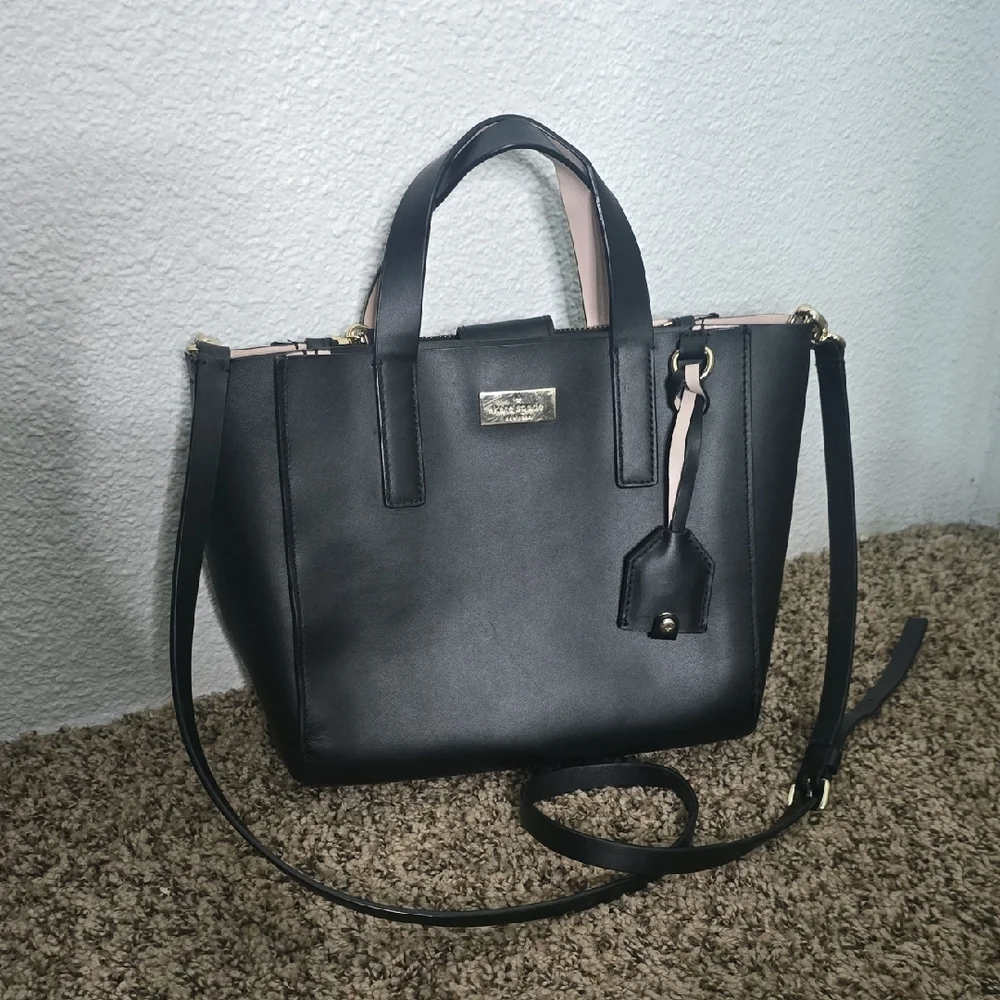 Kate Spade ♠️ Black & Baby Pink Leather Small/Med Satchel W/ Key Holder (EUC)✨